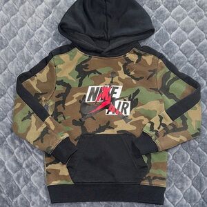 Nike air Jordan Camo Hoodie - Black and Green